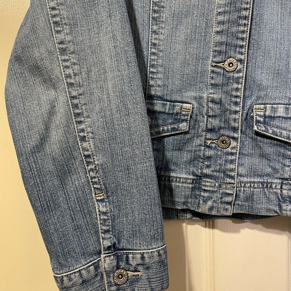 Chico’s Platinum jean jacket. Size 2 - Picture 3 of 6